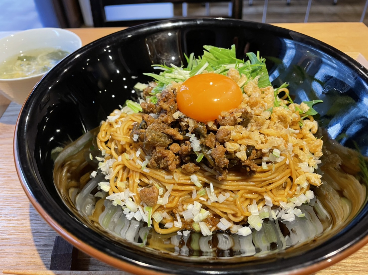 汁なし担々麺